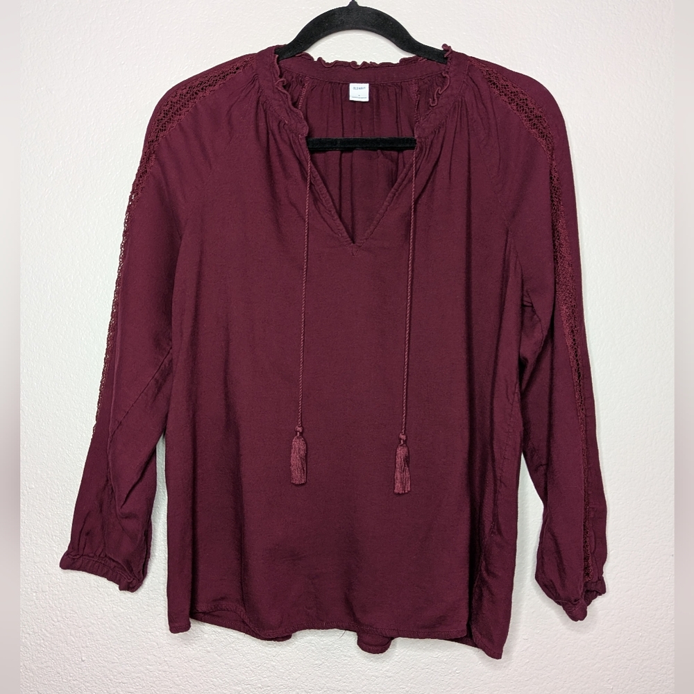 Old Navy Womens Red Burgundy Autumm Fall Tie Front Crochet Trim Blouse S - Picture 7 of 7
